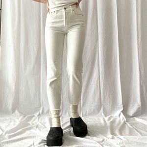 Levi’s wedgie straight cropped jeans - white